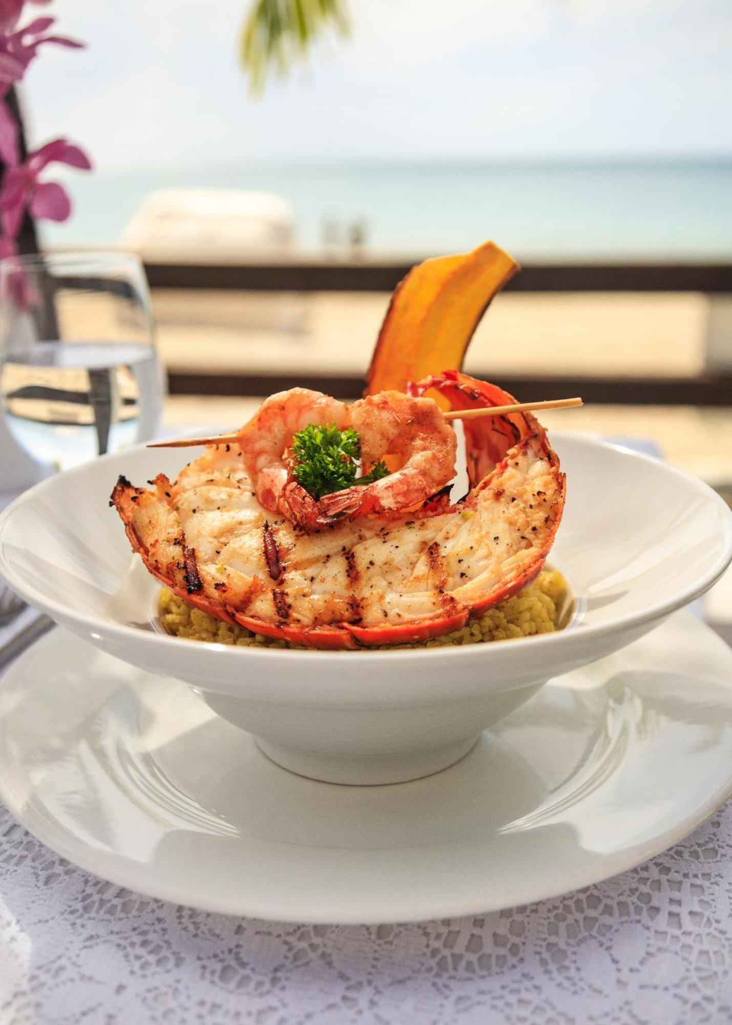 Nazaki Luxury Beach Hotel กาน ภายนอก รูปภาพ