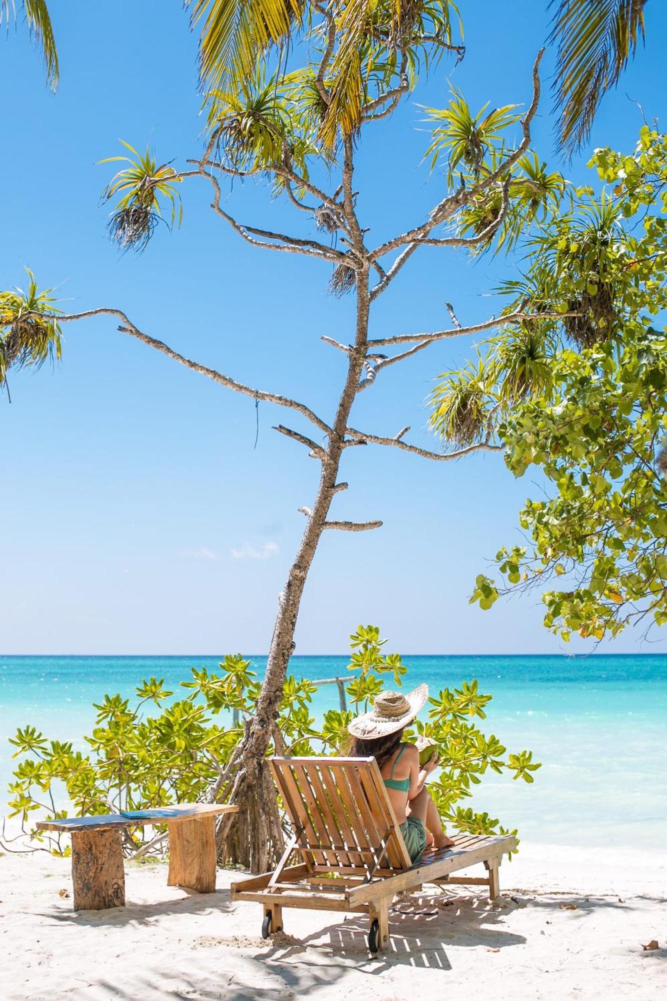 Nazaki Luxury Beach Hotel กาน ภายนอก รูปภาพ